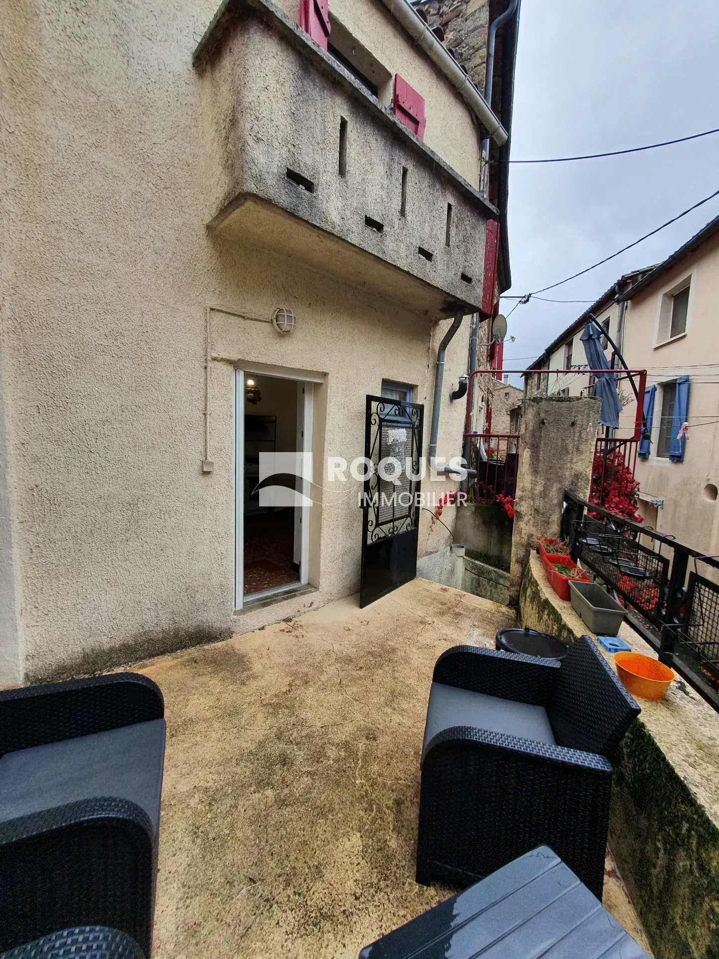 Maison de village à Lunas de 48 m² avec terrasse et grenier aménageable 