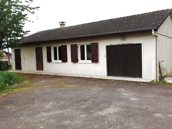 Villa de plain-pied avec terrain arboré à Beaupont, idéal premier achat