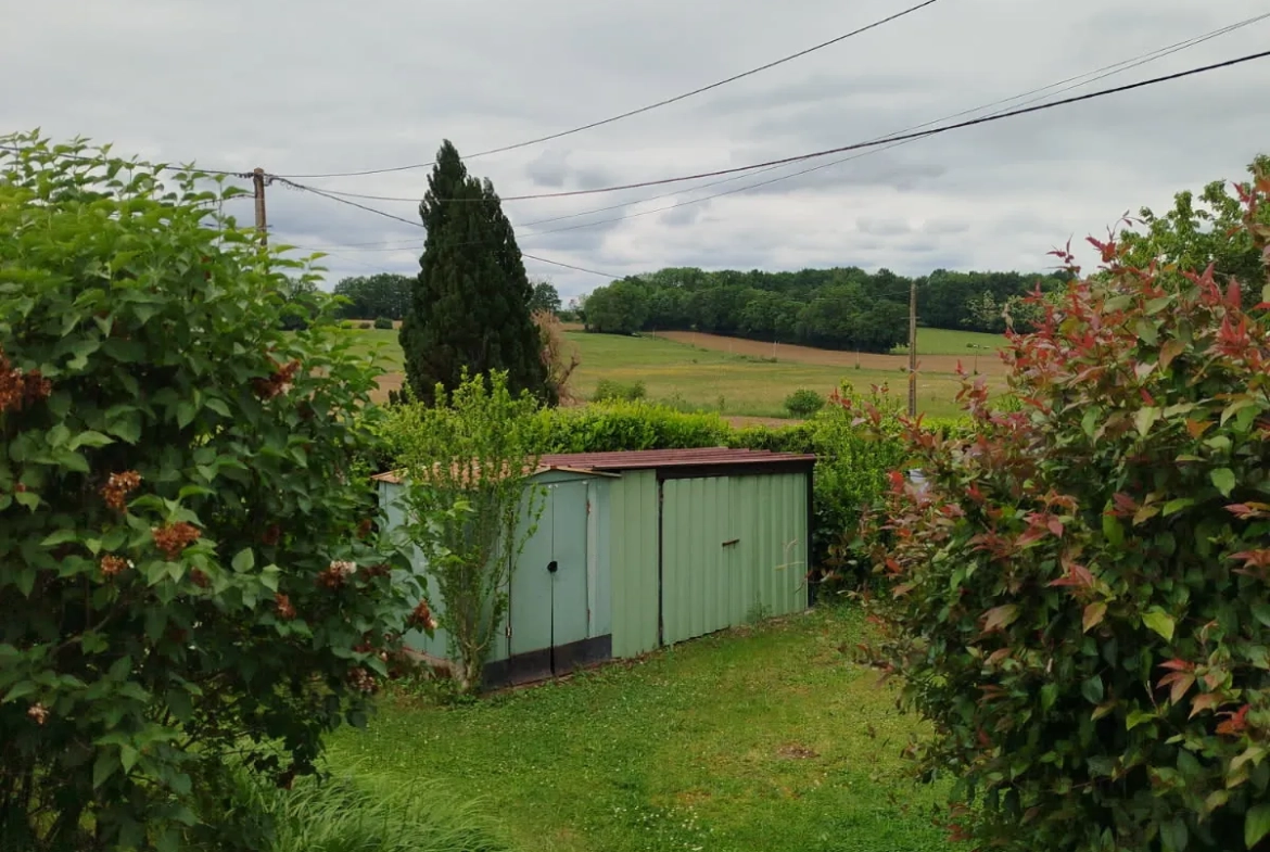 Villa de plain-pied avec terrain arboré à Beaupont, idéal premier achat 