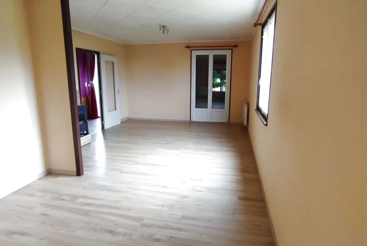 Villa de plain-pied avec terrain arboré à Beaupont, idéal premier achat 
