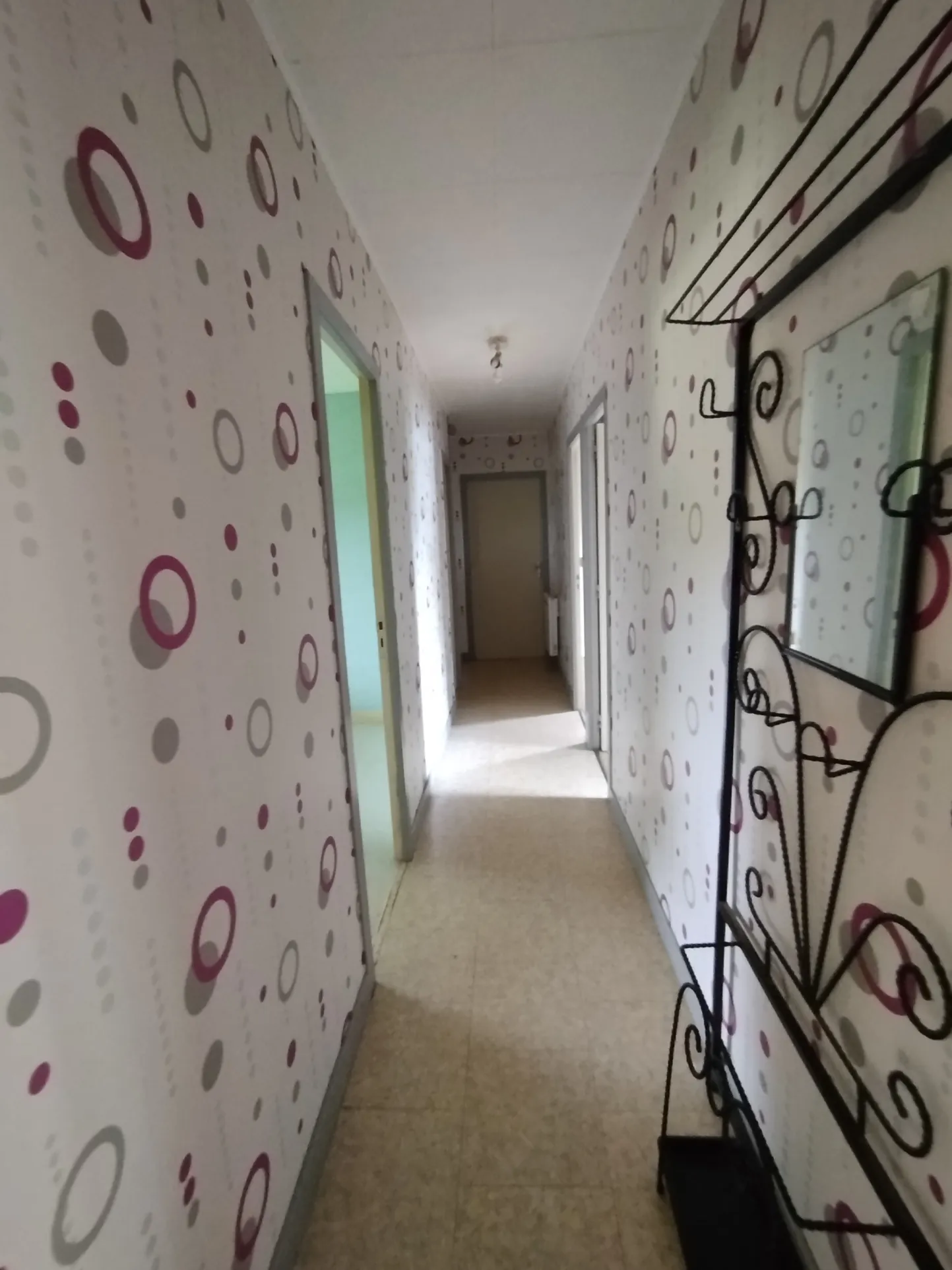 Villa de plain-pied avec terrain arboré à Beaupont, idéal premier achat 