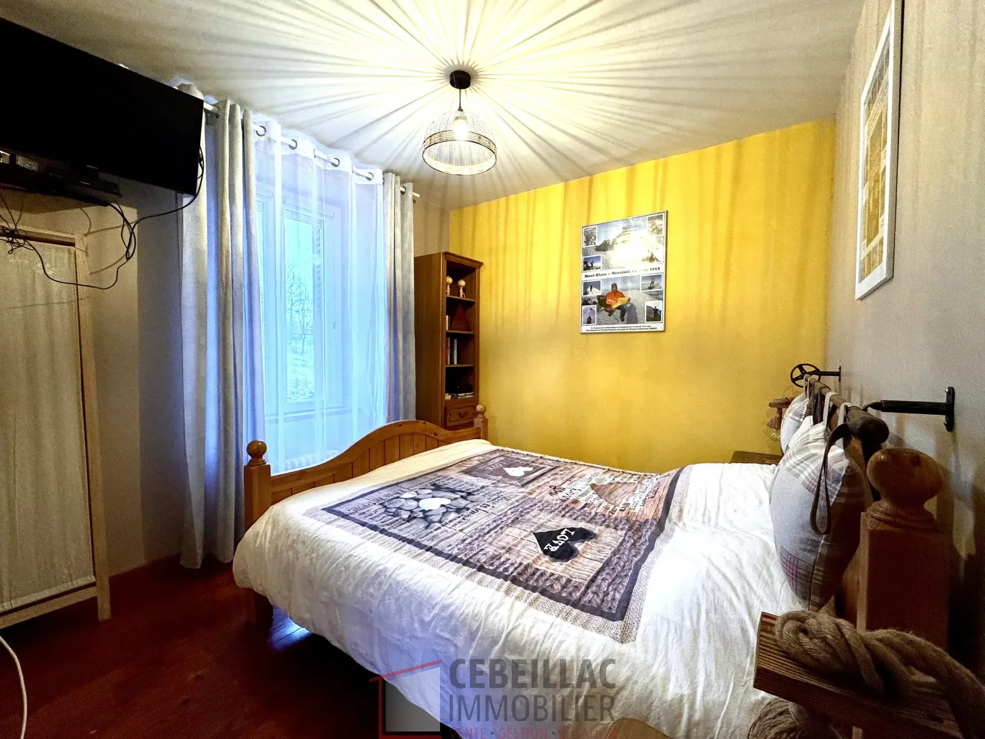 Maison à vendre avec véranda, garage et espace nature près de Murat 