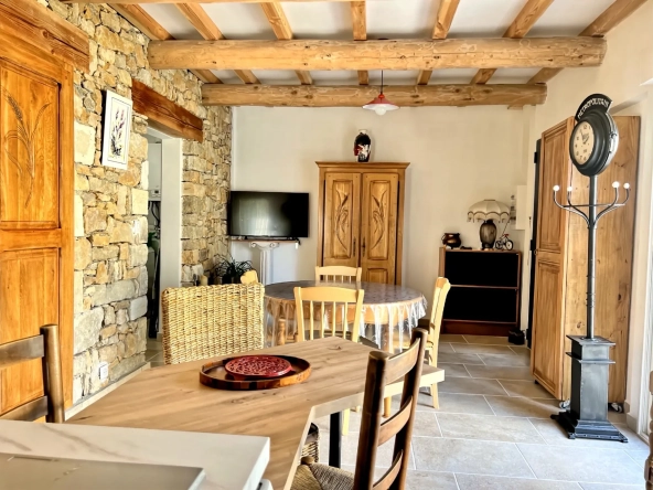 Maison récente de plain-pied à Cairanne proche de Sainte Cécile les Vignes