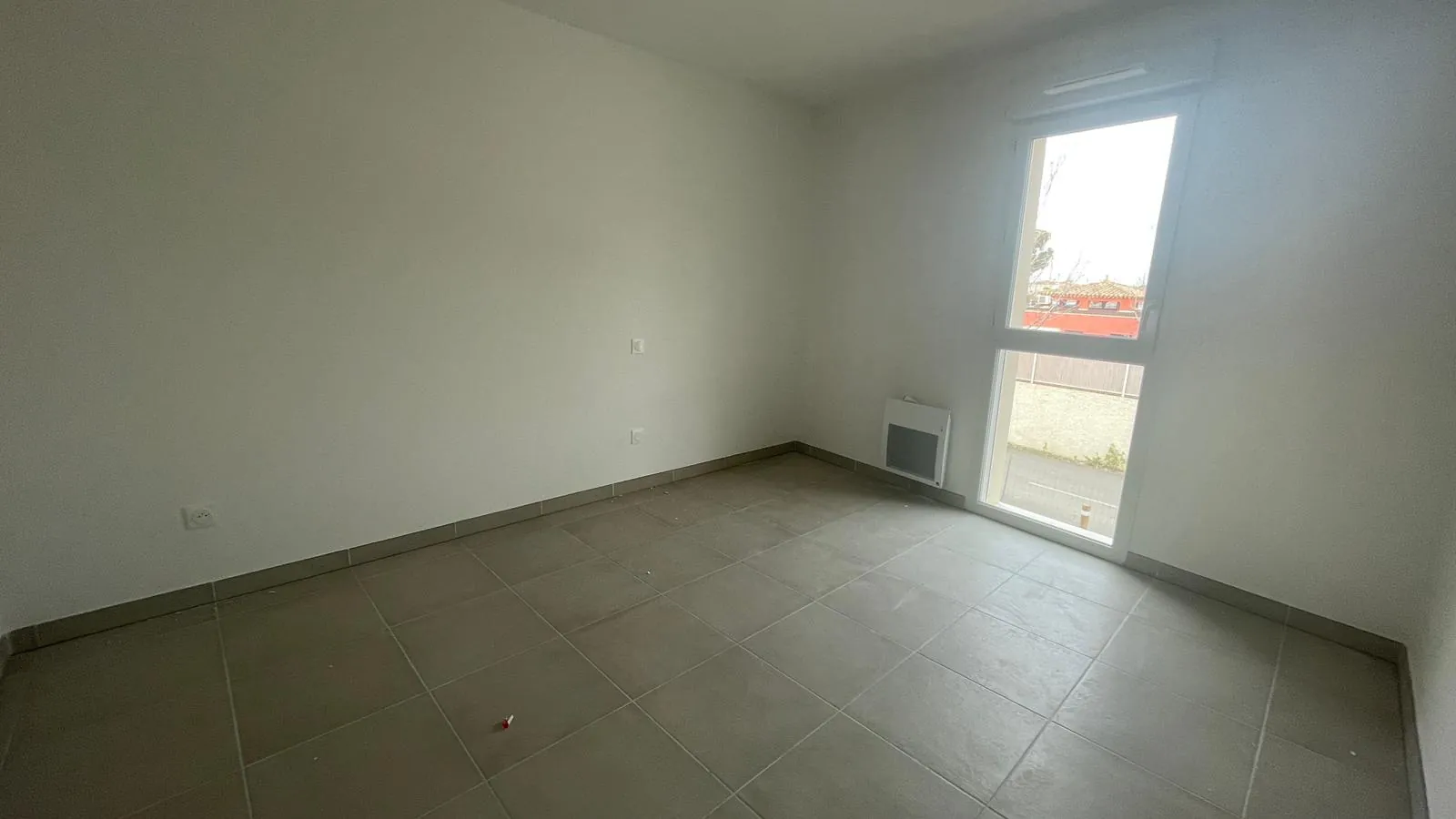Appartement T3 en front de mer à Vias Plage - Résidence moderne avec terrasse et parking privé 