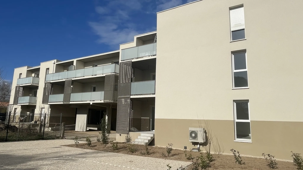 Appartement T3 en front de mer à Vias Plage - Résidence moderne avec terrasse et parking privé