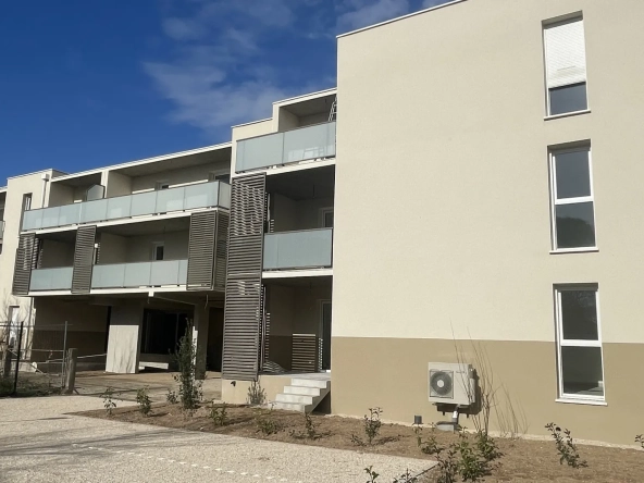 Appartement T3 en front de mer à Vias Plage - Résidence moderne avec terrasse et parking privé