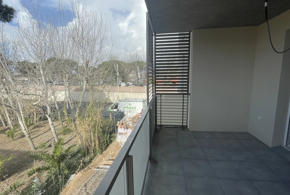 Appartement T3 en front de mer à Vias Plage - Résidence moderne avec terrasse et parking privé 
