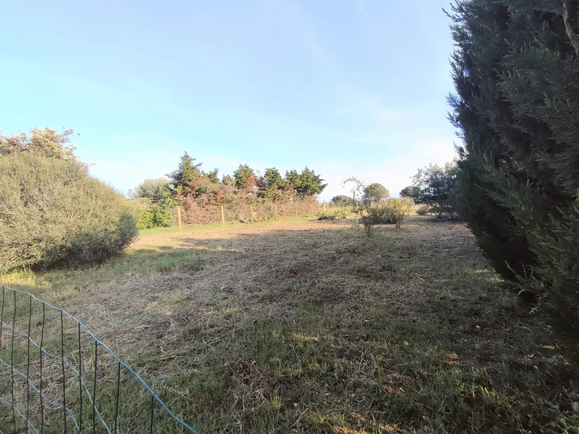 Terrain de Loisirs de 572 m² à Sérignan, à 2 km de la plage de Valras 
