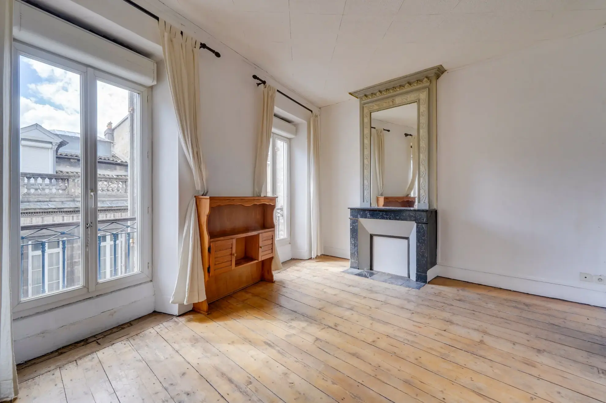 Appartement T2 de 50m² à Bordeaux proche Gambetta avec cave et combles 
