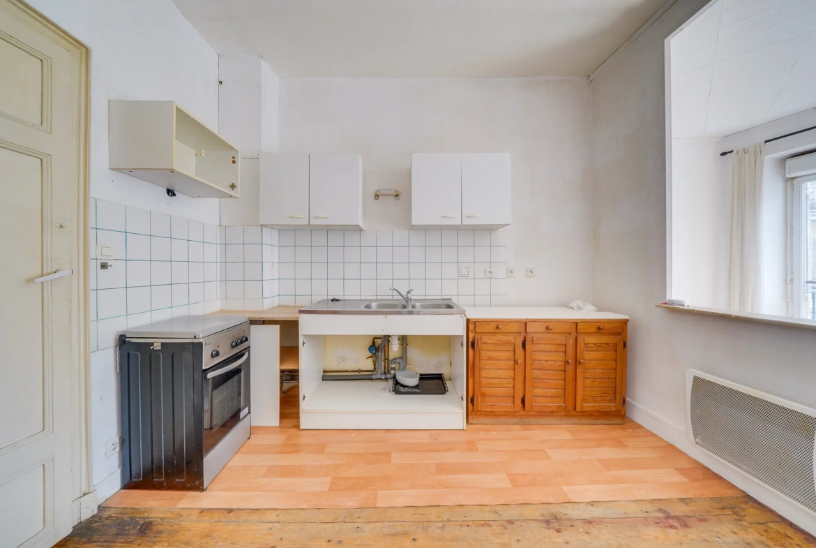 Appartement T2 de 50m² à Bordeaux proche Gambetta avec cave et combles 