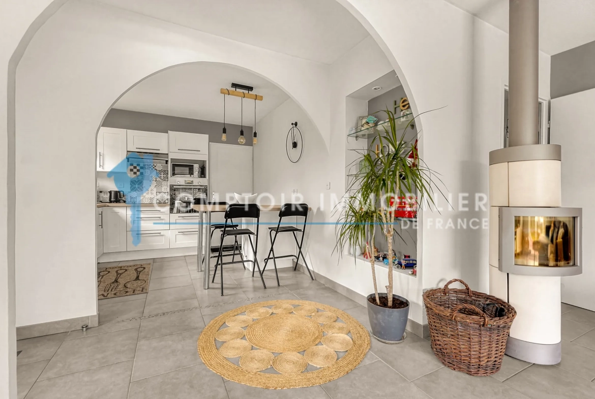 Villa 4 pièces de 85 m² à Castelginest, terrasse et garage 