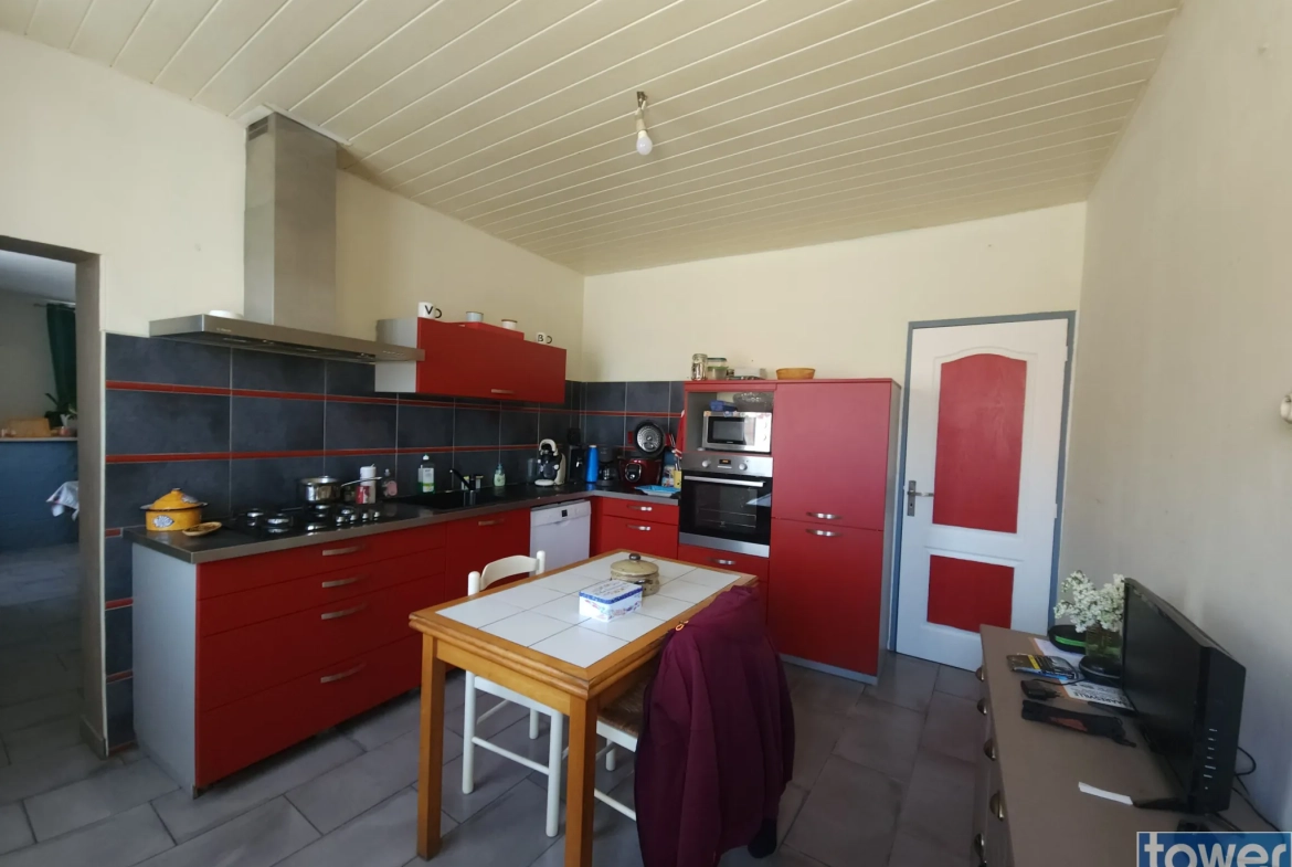 Maison à vendre à Wizernes avec 3 chambres et espace extérieur 