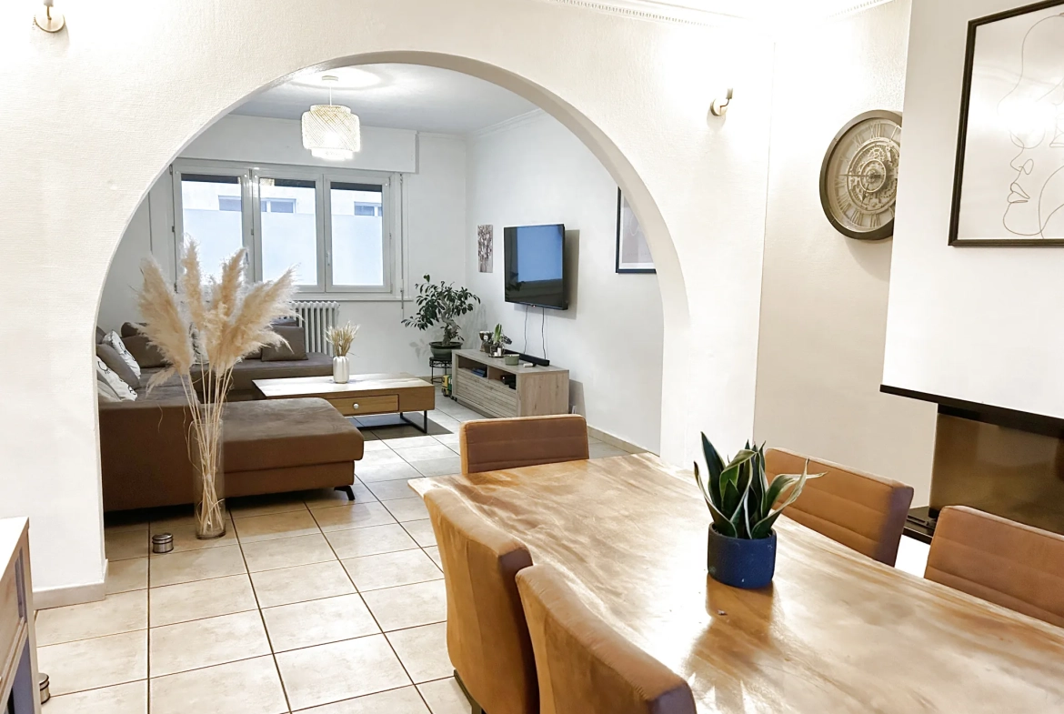 Belle maison moderne à Henin-Beaumont avec 3 chambres, jardin et garage 