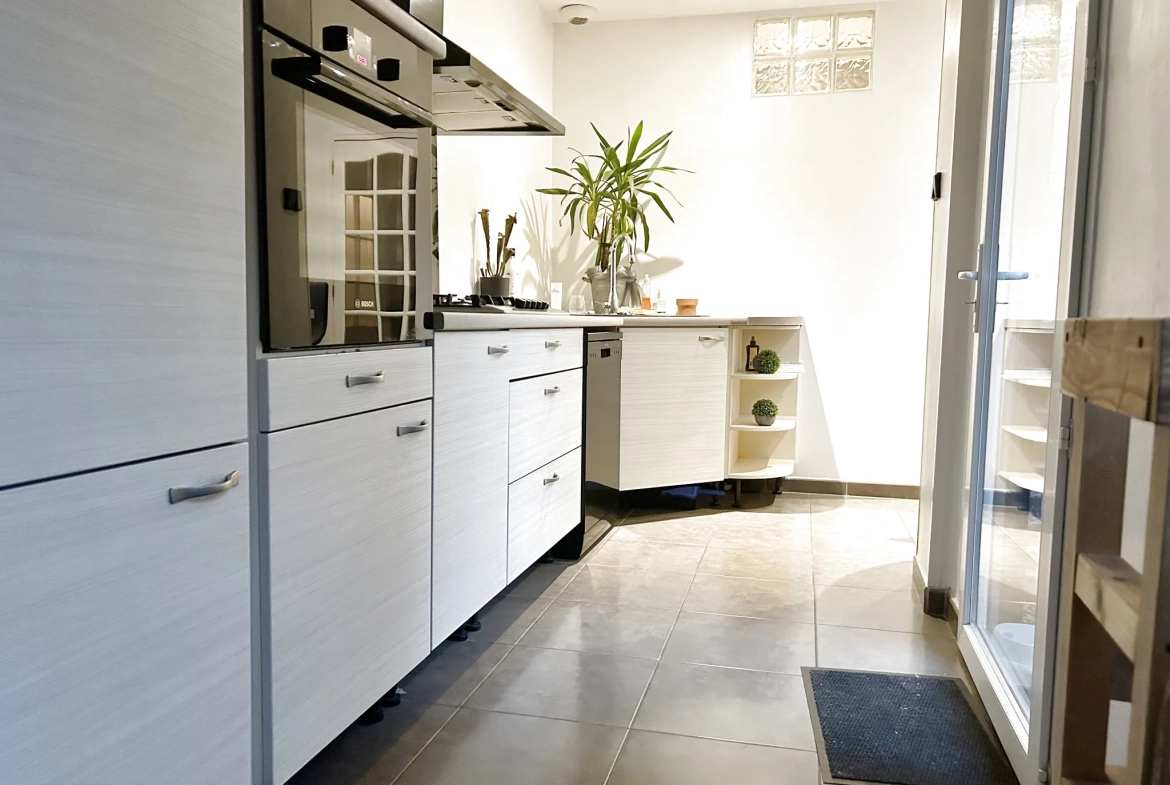 Belle maison moderne à Henin-Beaumont avec 3 chambres, jardin et garage 