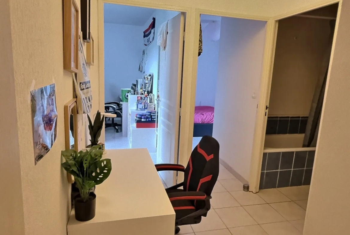 Appartement 3 pièces au Crès avec terrasse, parking et proximité des commodités 