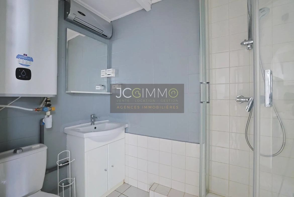 Appartement T1 à Solliès Pont Centre-ville – Investissement locatif rentable 