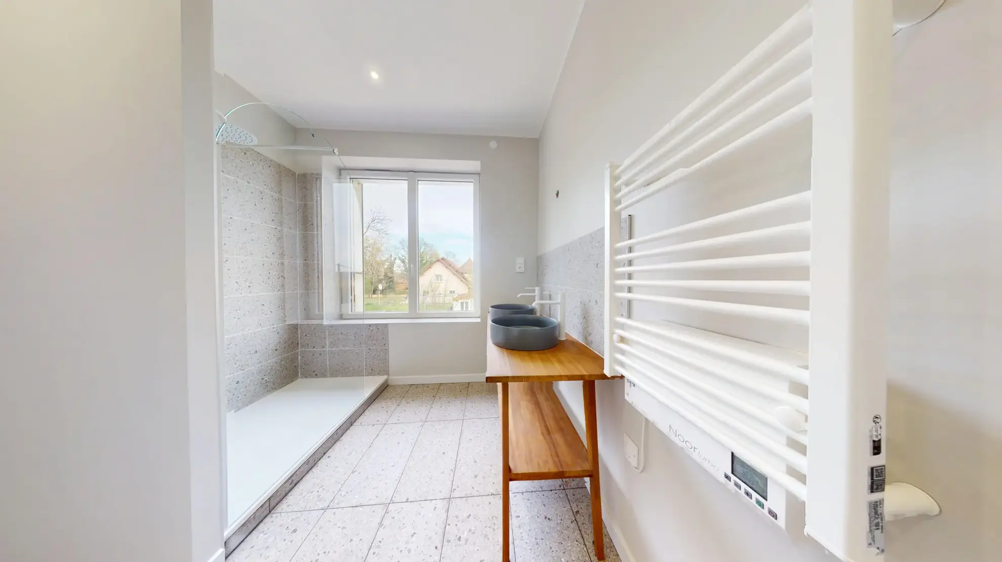 Appartement lumineux de 50 m² à Saint Vit avec stationnement inclus 