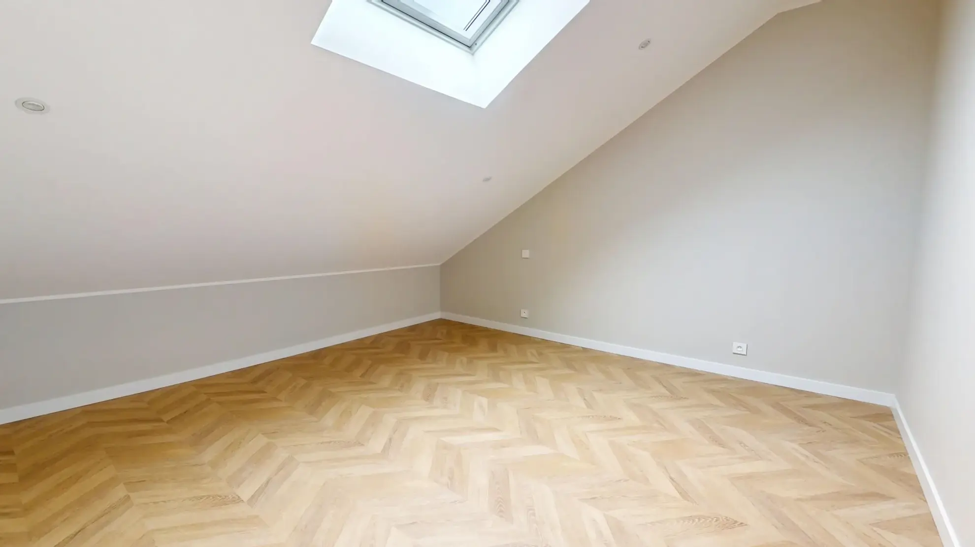 Appartement lumineux de 50 m² à Saint Vit avec stationnement inclus 