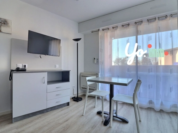 Studio pour Curistes à Dax avec Terrasse, Parking et Accès Thermes