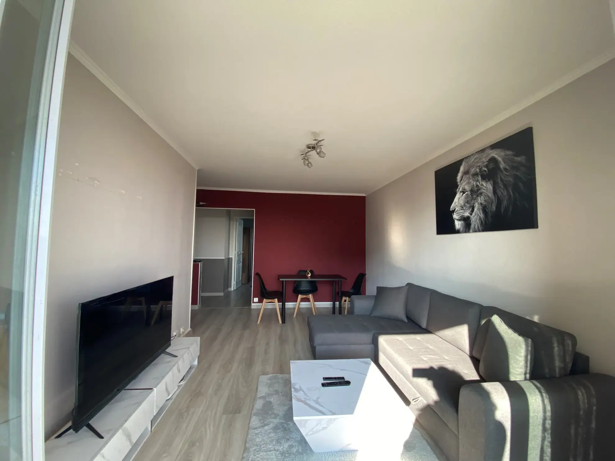 Appartement 2 pièces à Longjumeau avec loggia, parking et cave 