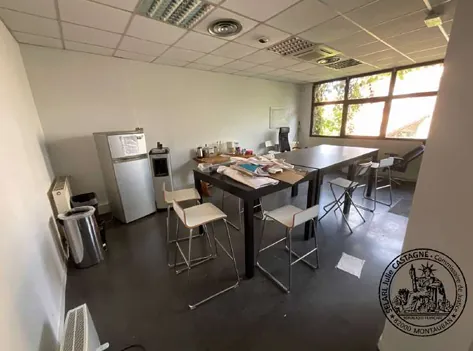 Immeuble de 450 m² à vendre à Montauban - Opportunité d'investissement à 180 000 € 