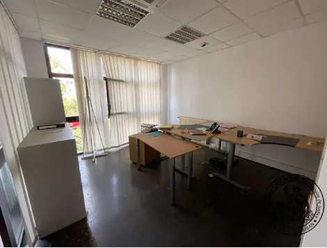 Immeuble de 450 m² à vendre à Montauban - Opportunité d'investissement à 180 000 € 
