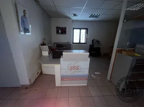 Immeuble de 450 m² à vendre à Montauban - Opportunité d'investissement à 180 000 € 
