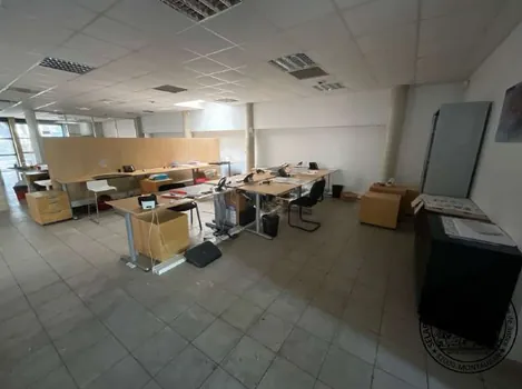 Immeuble de 450 m² à vendre à Montauban - Opportunité d'investissement à 180 000 € 