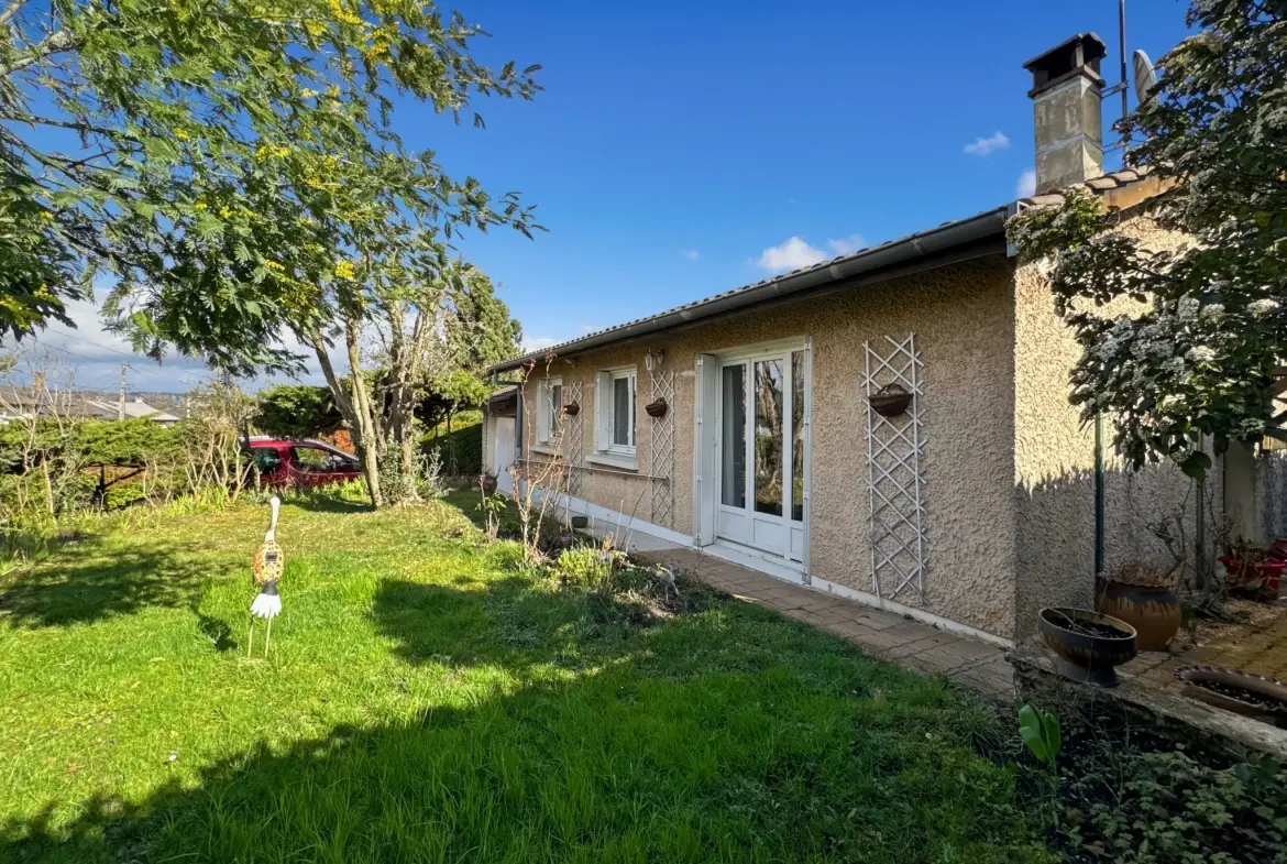 À vendre : Maison de plain-pied à Massieux, environnement calme et proche commodités 