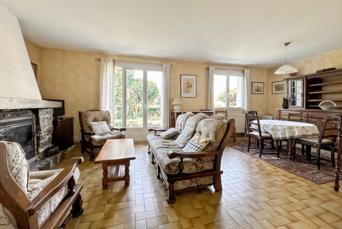 À vendre : Maison de plain-pied à Massieux, environnement calme et proche commodités 