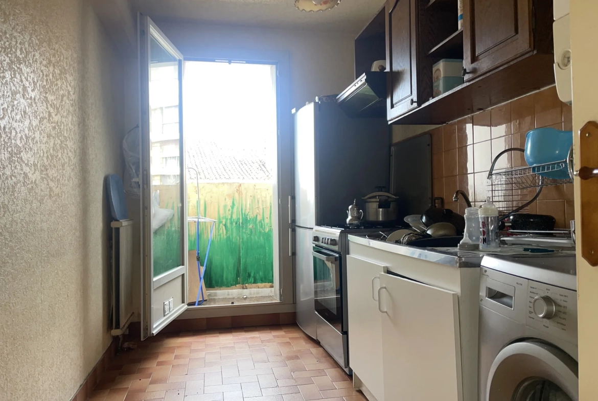 Appartement T3 de 64,04 m² avec cave et balcon à Marseille 13003 