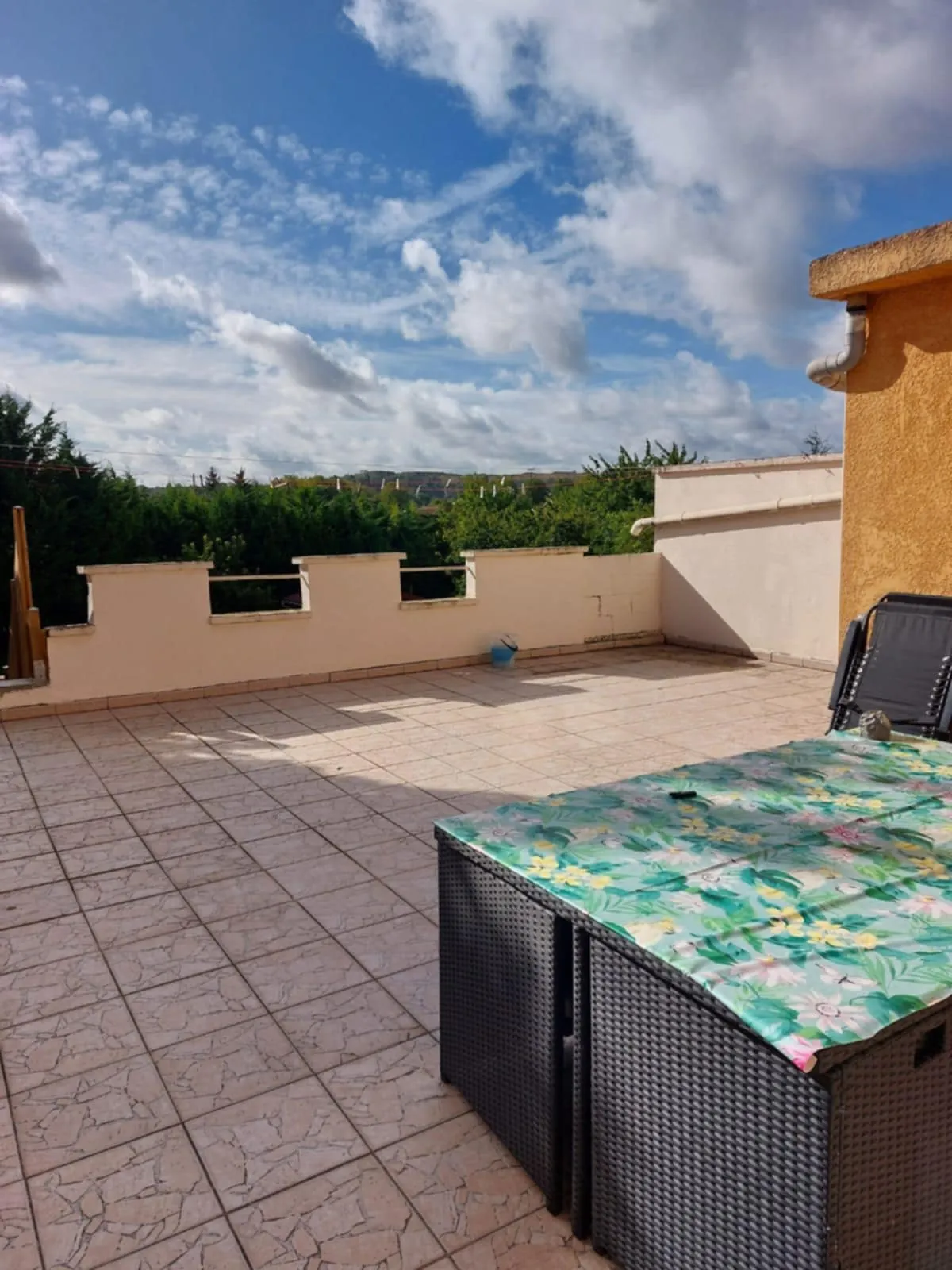 Maison de ville 106m² avec hangar et terrasse ensoleillée à Montigny-en-Gohelle 
