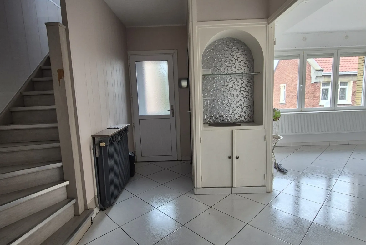 Maison de ville 106m² avec hangar et terrasse ensoleillée à Montigny-en-Gohelle 