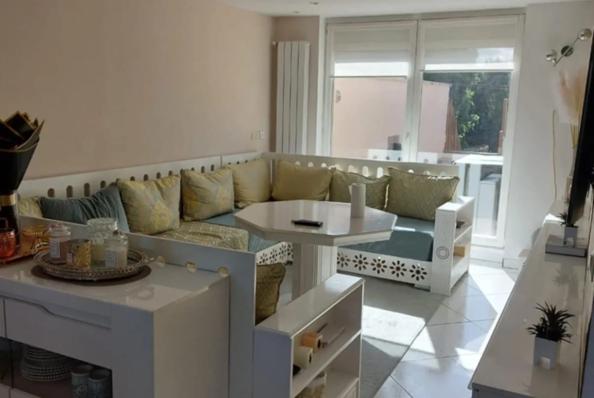 Maison de ville 106m² avec hangar et terrasse ensoleillée à Montigny-en-Gohelle 
