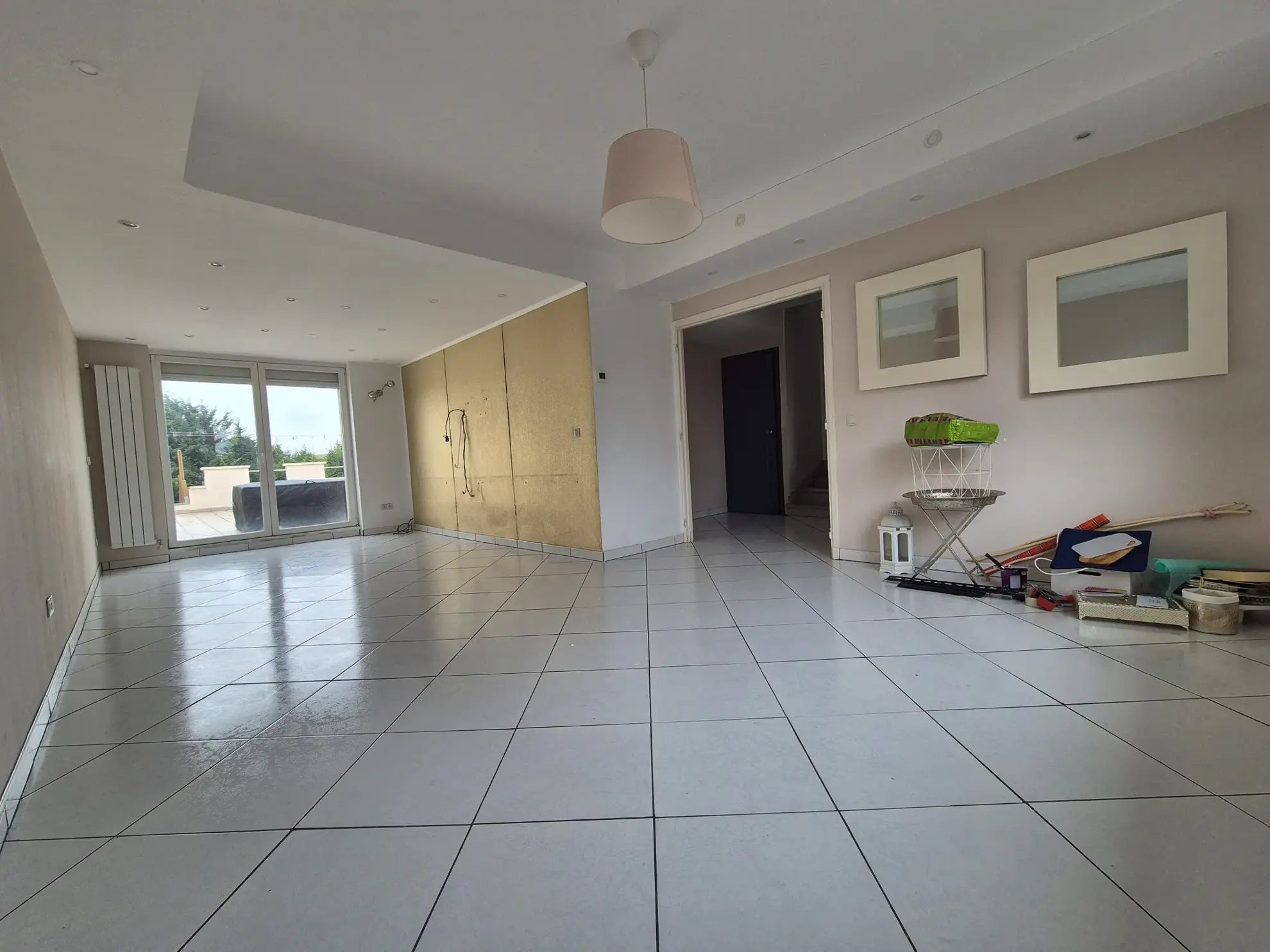 Maison de ville 106m² avec hangar et terrasse ensoleillée à Montigny-en-Gohelle 