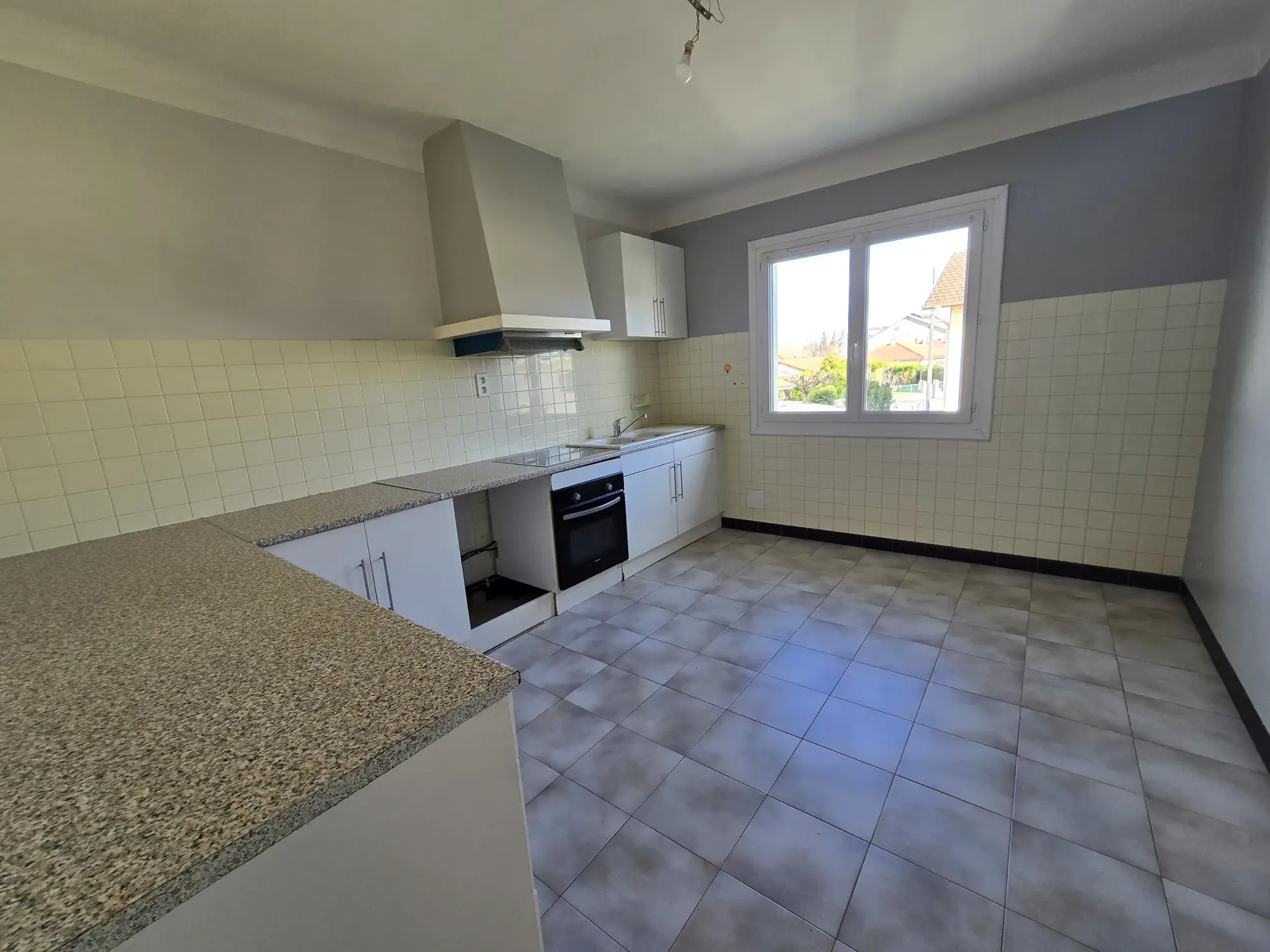 Maison de 160 m² avec deux appartements à Soues - Investissement idéal 