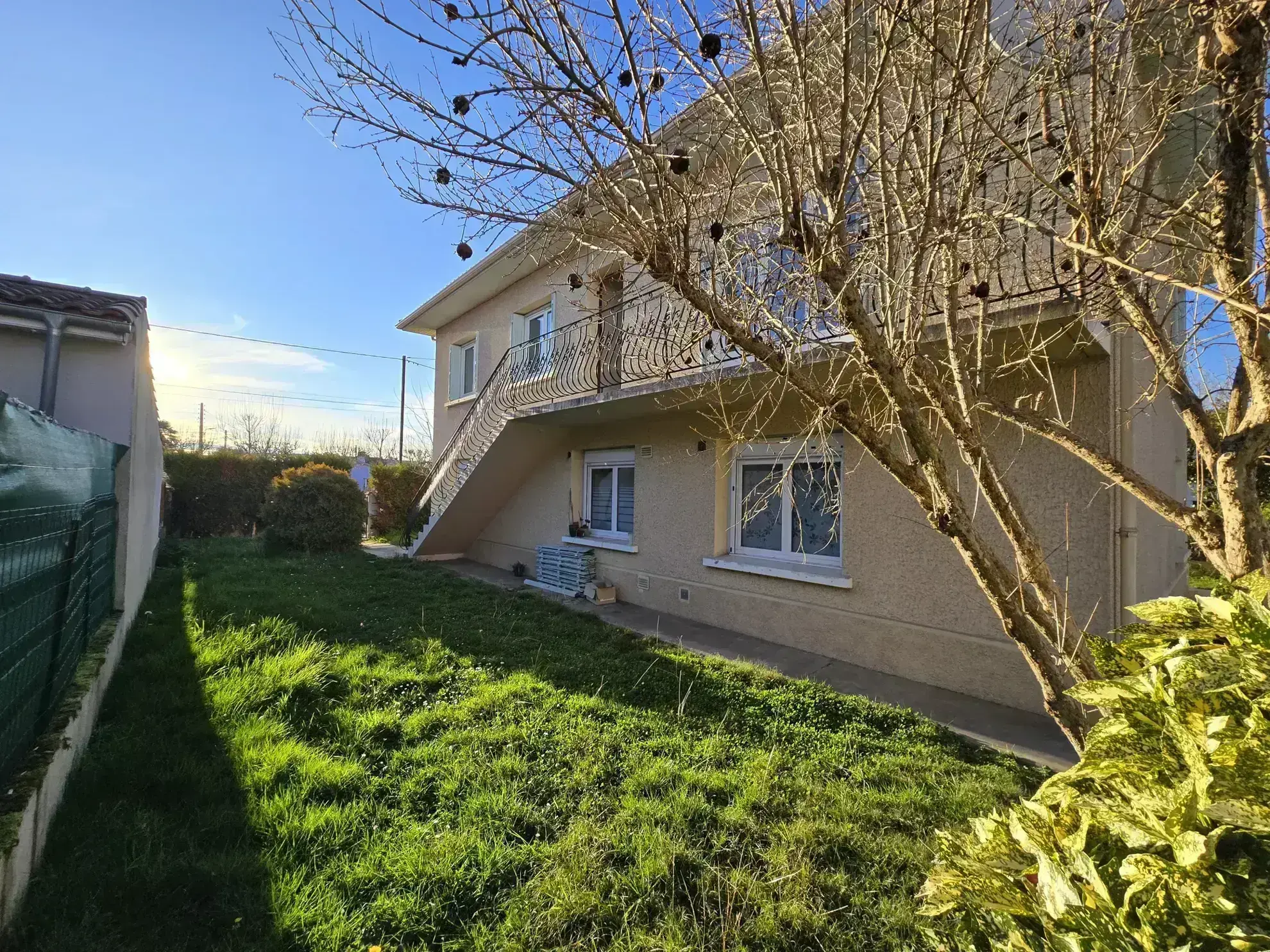 Maison de 160 m² avec deux appartements à Soues - Investissement idéal 