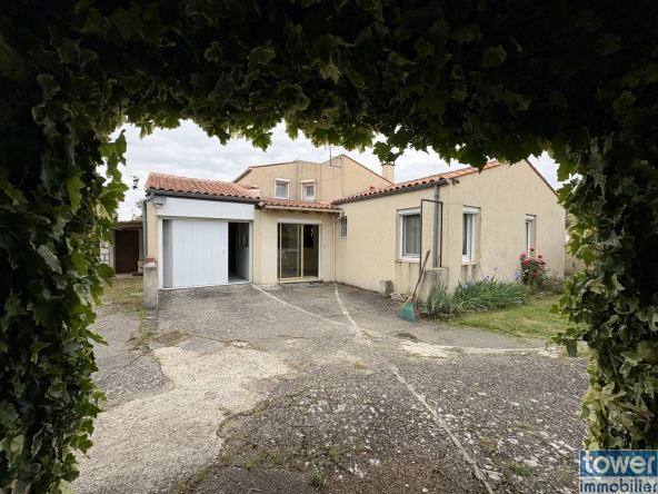 Charmant pavillon à Cozes avec jardin de 578 m² et dépendances - Vente immobilier 102 m²