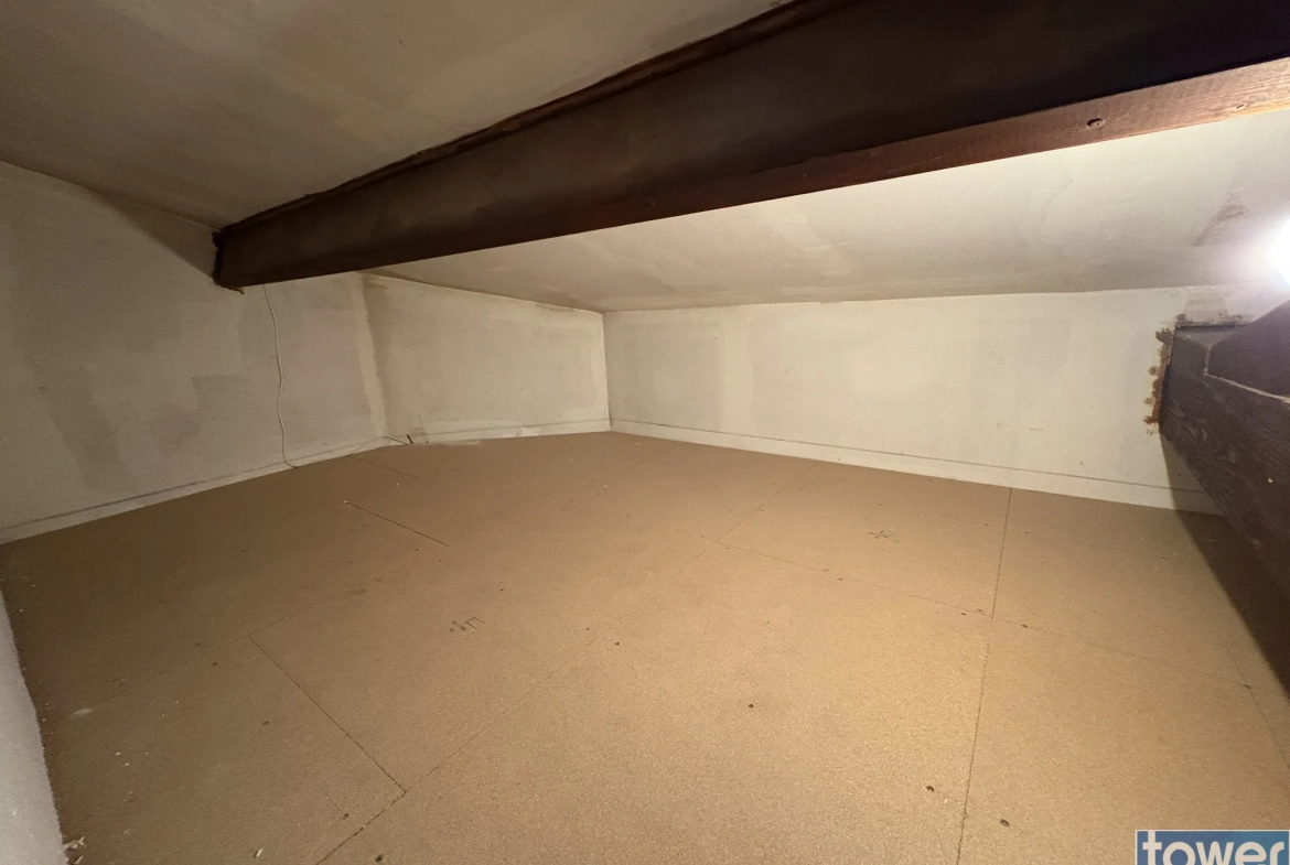 Charmant pavillon à Cozes avec jardin de 578 m² et dépendances - Vente immobilier 102 m² 