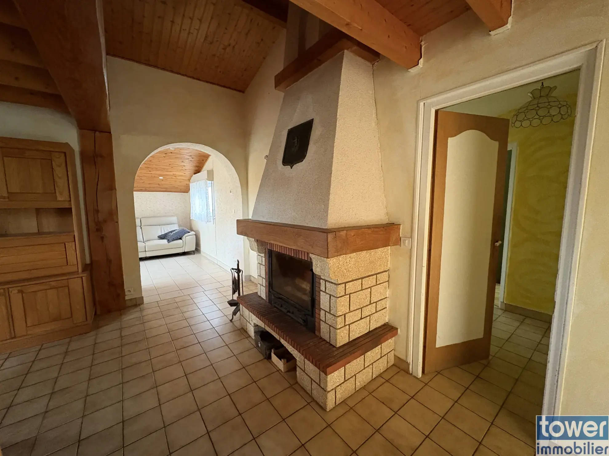 Charmant pavillon à Cozes avec jardin de 578 m² et dépendances - Vente immobilier 102 m² 