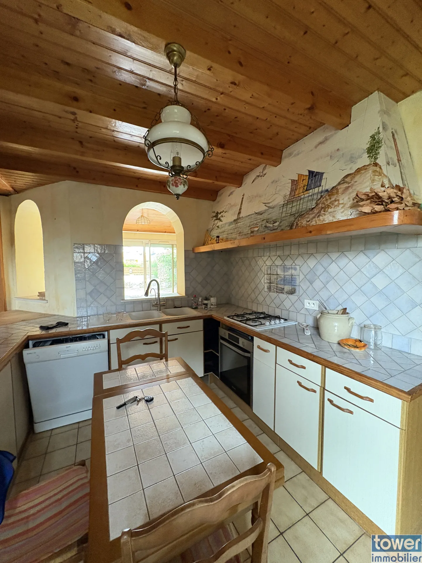 Charmant pavillon à Cozes avec jardin de 578 m² et dépendances - Vente immobilier 102 m² 