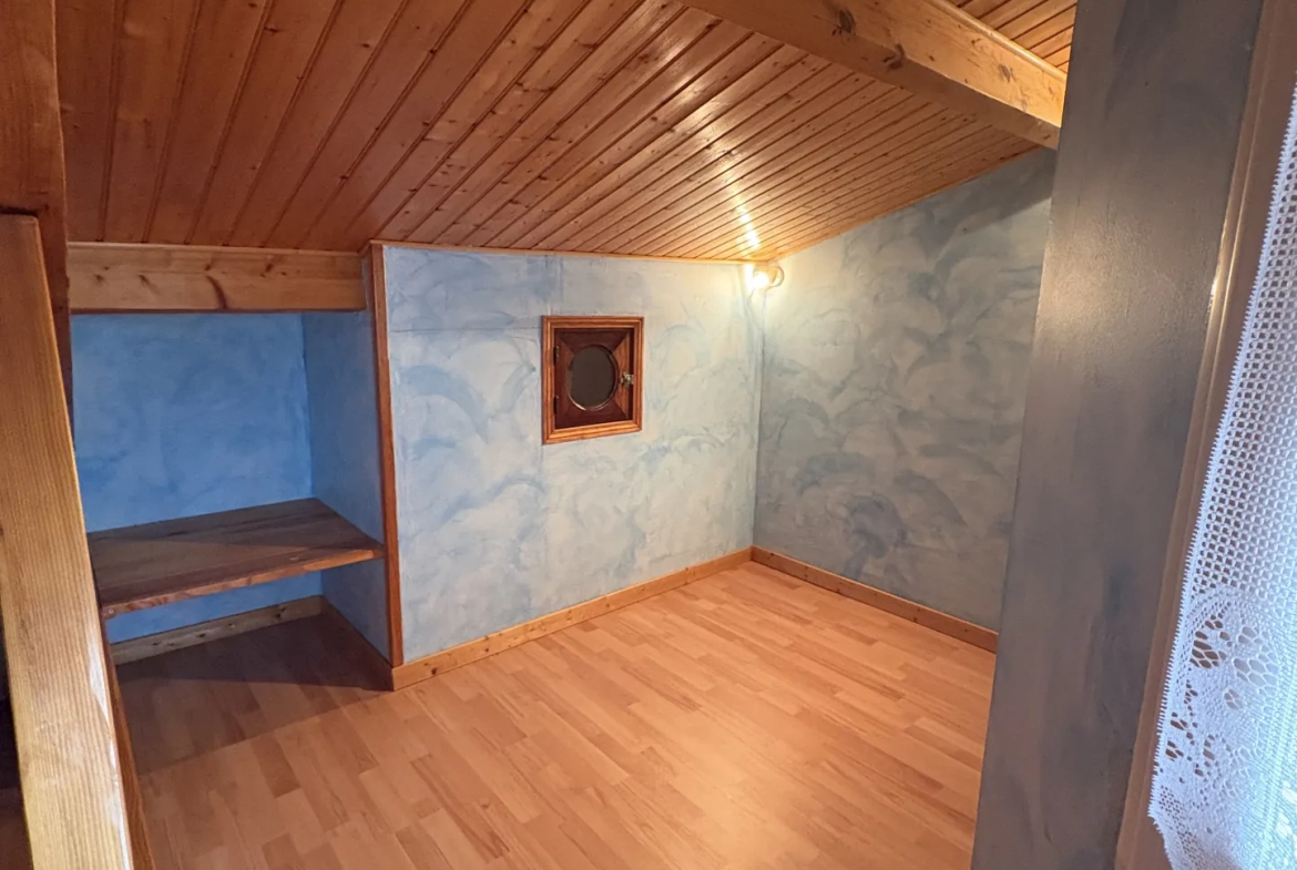 Charmant pavillon à Cozes avec jardin de 578 m² et dépendances - Vente immobilier 102 m² 