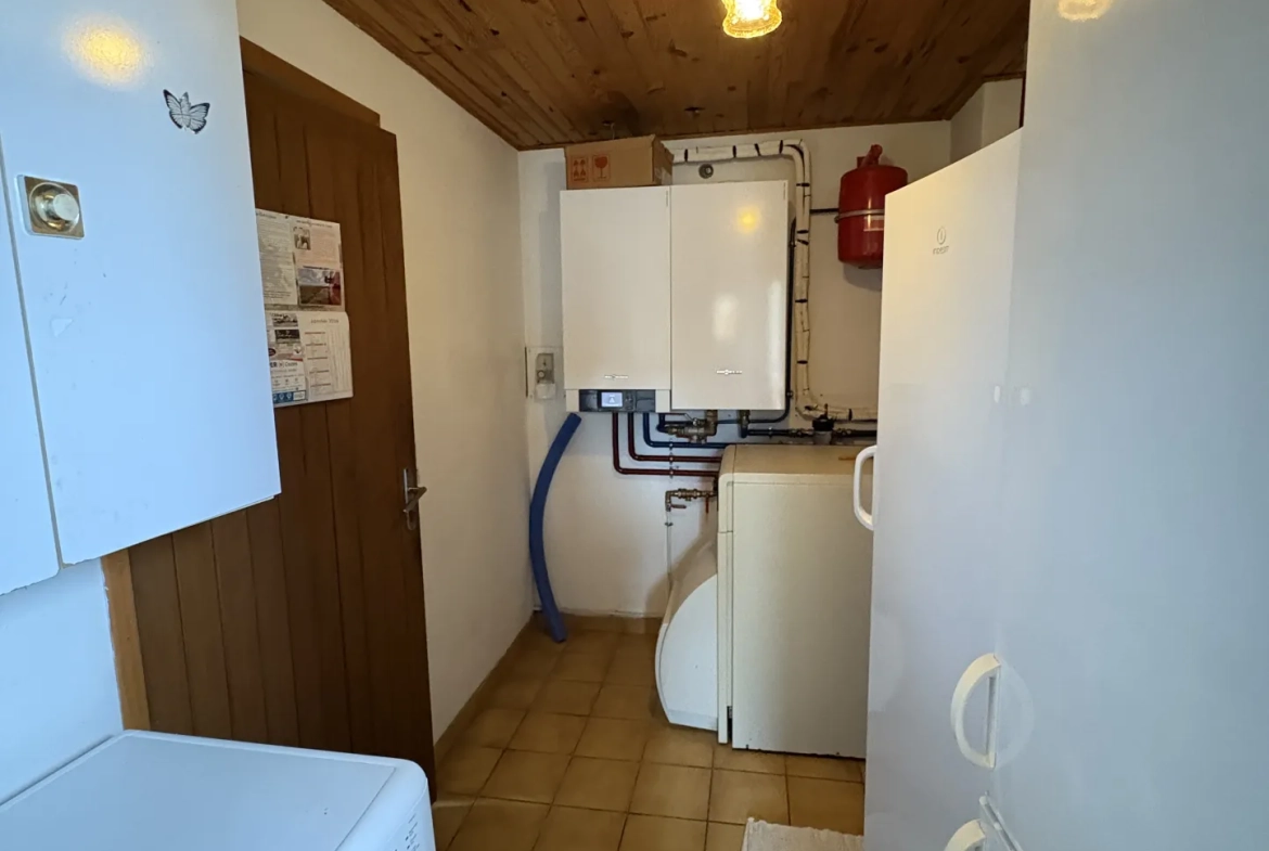 Charmant pavillon à Cozes avec jardin de 578 m² et dépendances - Vente immobilier 102 m² 