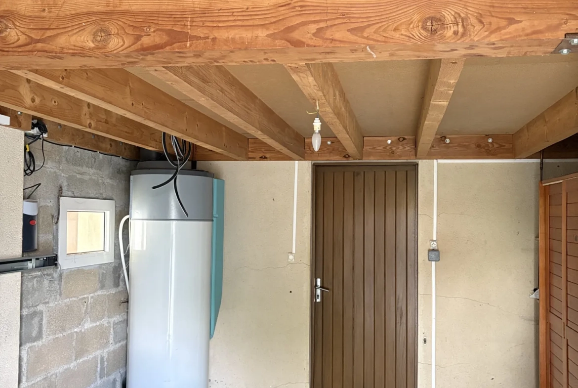 Charmant pavillon à Cozes avec jardin de 578 m² et dépendances - Vente immobilier 102 m² 