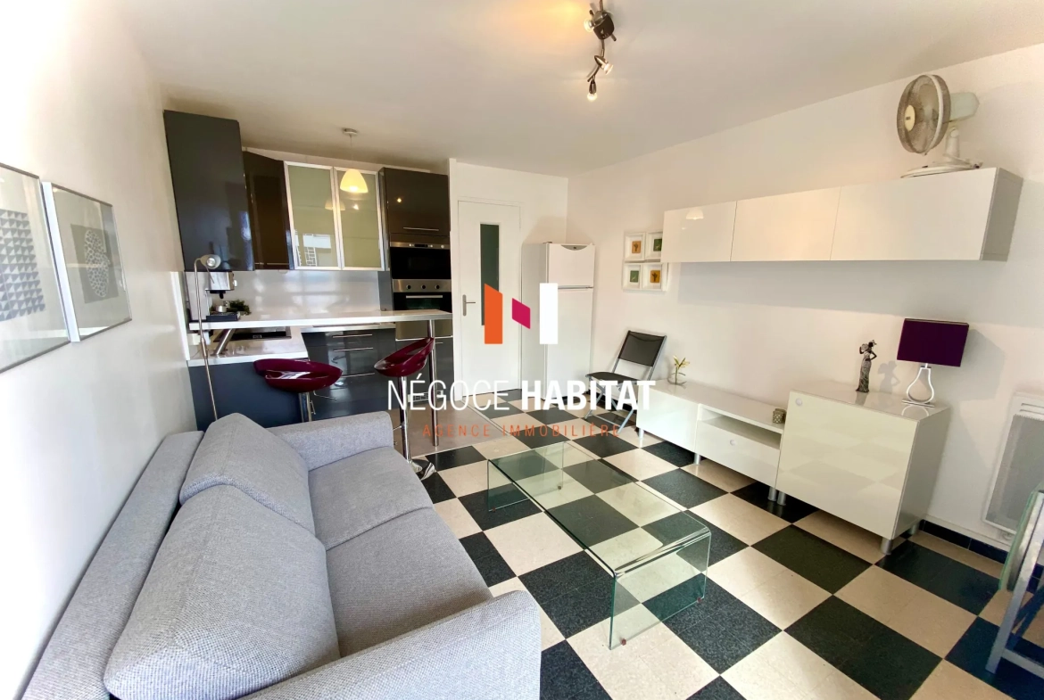 Bel appartement T2 rénové à Palavas-les-Flots, 50 m de la plage avec parking et balcon ensoleillé 