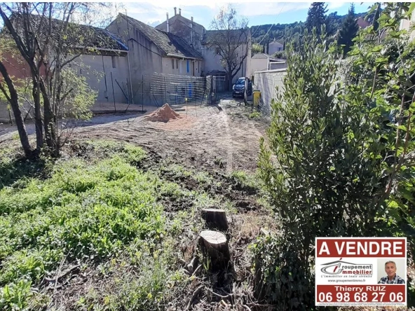 Terrain constructible viabilisé de 137 m² à Caumont sur Durance