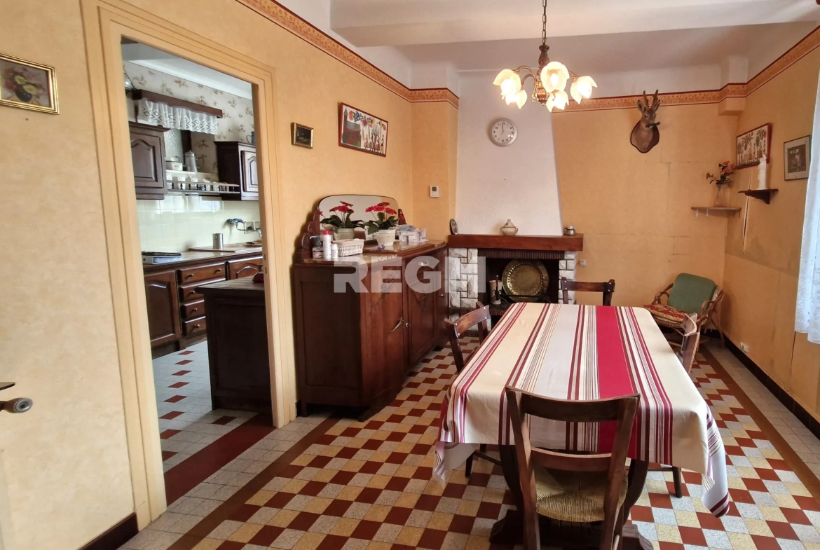 Maison ancienne avec jardin et garage à Oursbelille (65490) - Belle opportunité à saisir 