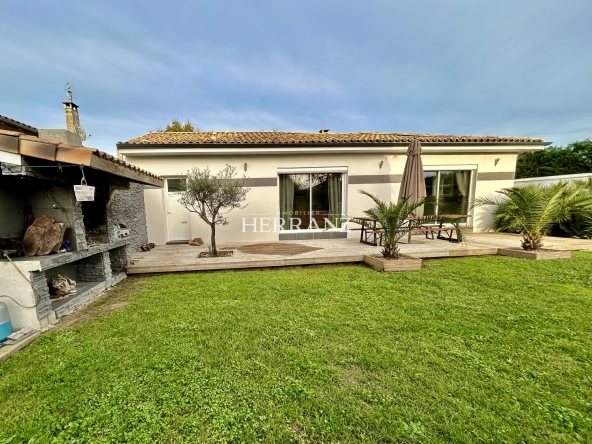 Maison de plain-pied récente avec terrain clos, proche commodités à Saint-Denis-de-Pile