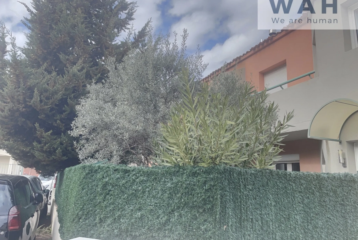Maison de 99 m² à Nîmes avec 4 chambres, terrasse, garage et parking 