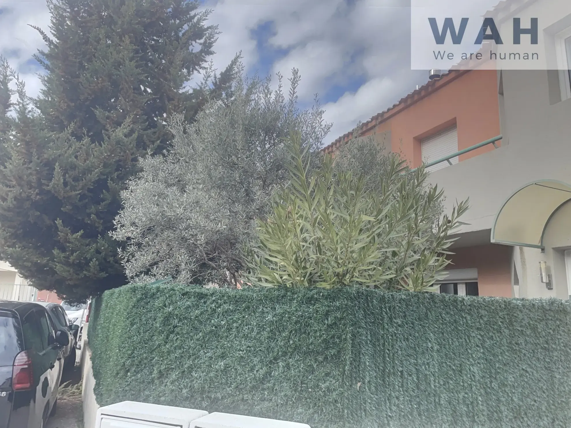 Maison de 99 m² à Nîmes avec 4 chambres, terrasse, garage et parking 